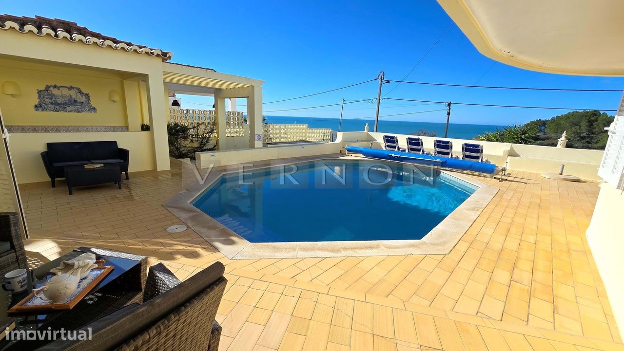 5 bedrooms House in Lagoa, Portugal No. 108286