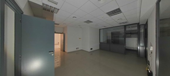 387m² Commercial property in Olesa de Montserrat, Spain No. 161292 9