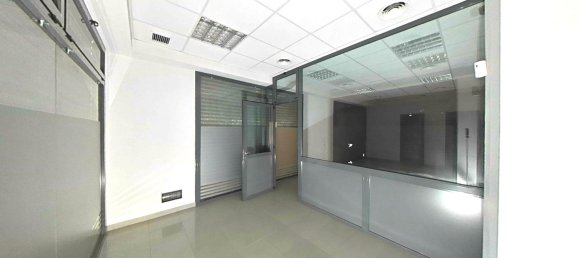 387m² Commercial property in Olesa de Montserrat, Spain No. 161292 2