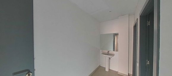 387m² Commercial property in Olesa de Montserrat, Spain No. 161292 31