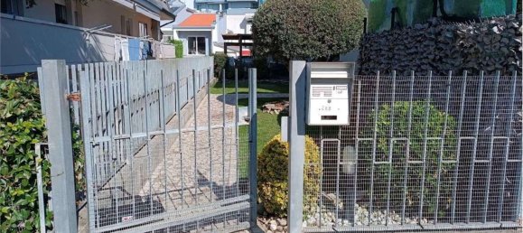 7 rooms Apartment in Chioggia, Italy No. 60948 2