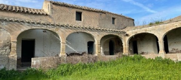 10 rooms House in Settimo San Pietro, Italy No. 117340 2
