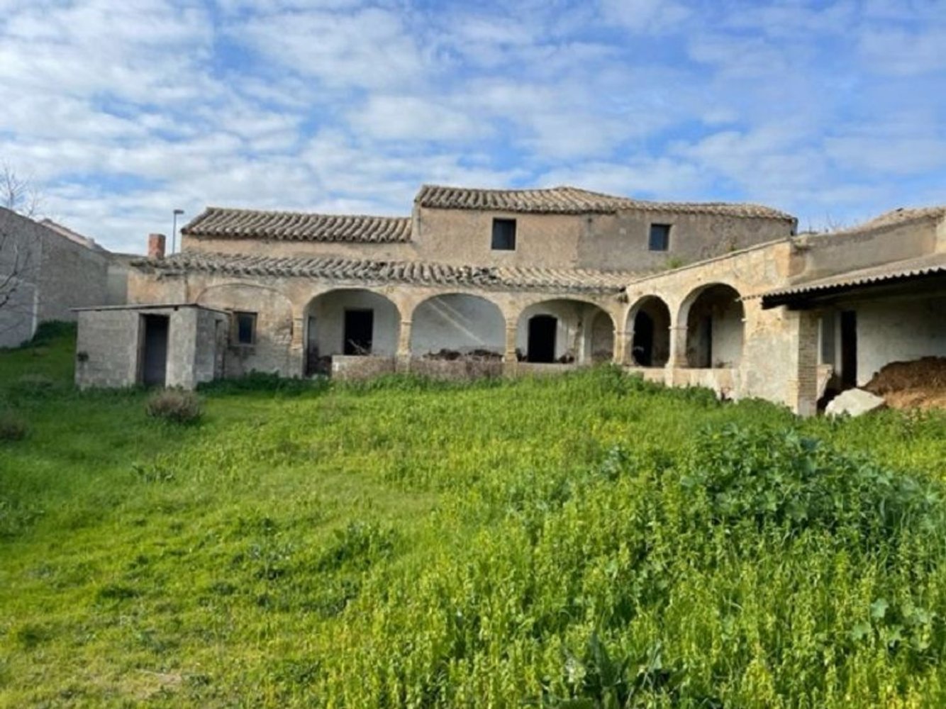 10 rooms House in Settimo San Pietro, Italy No. 117340