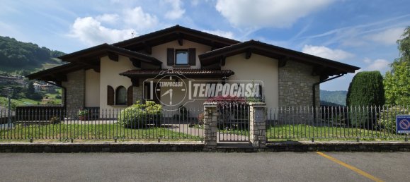 3 rooms Apartment in Aviatico, Italy No. 275020 10