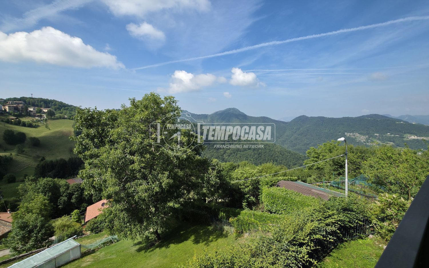 3 rooms Apartment in Aviatico, Italy No. 275020