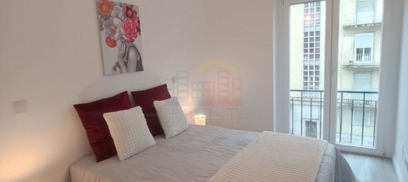3 bedrooms Apartment in Lisbon, Portugal No. 157797 2
