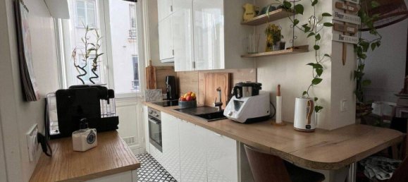 1 bedroom Apartment in Paris, France No. 332606 2