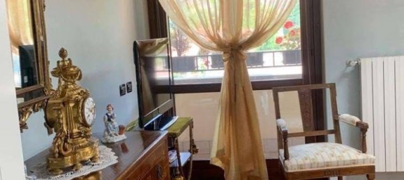 2 bedrooms Penthouse in Gallarate, Italy No. 381497 7