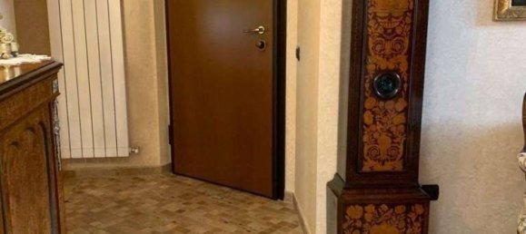 2 bedrooms Penthouse in Gallarate, Italy No. 381497 4