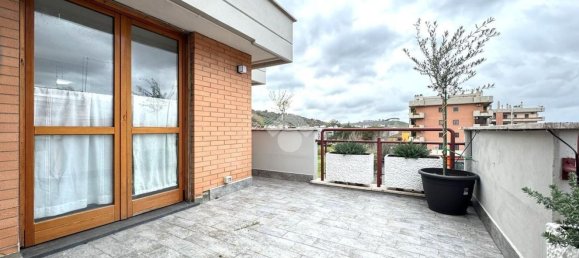 Пентхаус с 2 комнатами в Монтеротондо, Италия № 273794 13