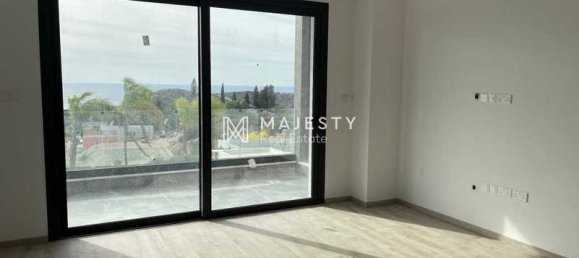 4 bedrooms Villa in Parekklisia, Cyprus No. 20772 16