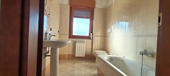 3 rooms Apartment in Campomarino, Italy No. 287547 6