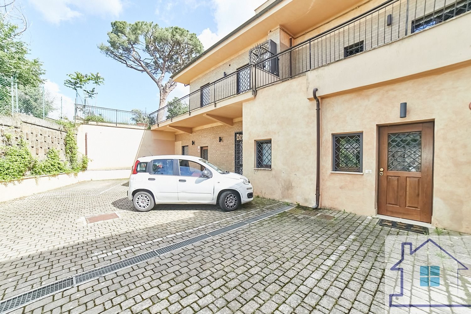 2 rooms Apartment in Frascati, Italy No. 272398