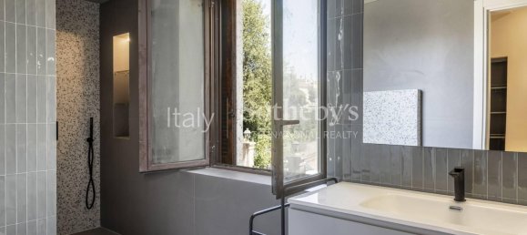 3 chambres Bâtiment à Rome, Italy No. 305288 11