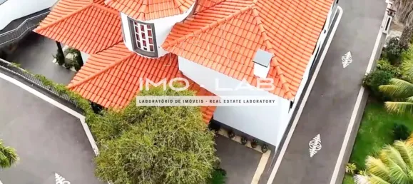 3 bedrooms Villa in Funchal, Portugal No. 133535 3