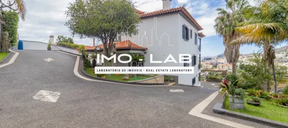 3 bedrooms Villa in Funchal, Portugal No. 133535 6