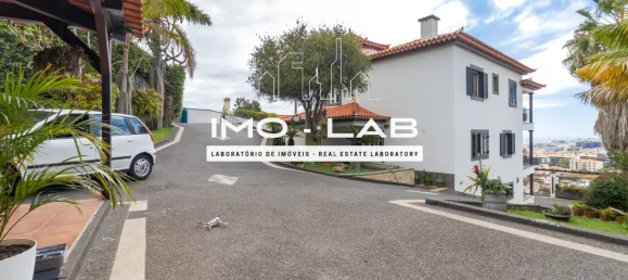 3 bedrooms Villa in Funchal, Portugal No. 133535 7