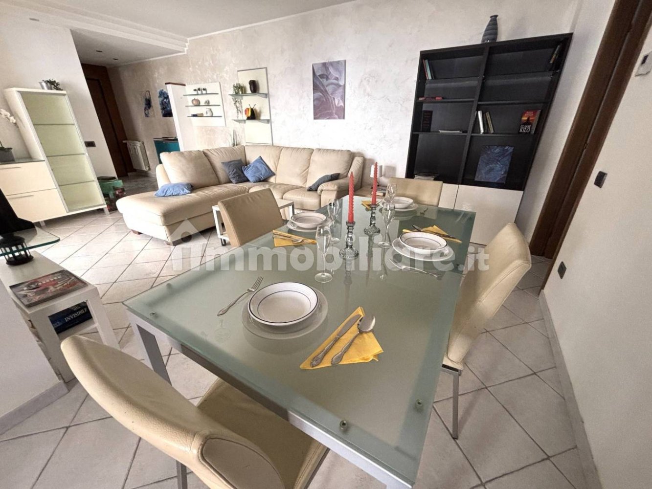 Apartamento de 2 dormitorios en Trieste, Italy No. 275737