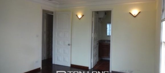 4 bedrooms Villa in Tay Ho, Vietnam No. 3508 24