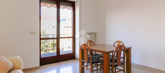 3 bedrooms Apartment in L'Aquila, Italy No. 30551 3