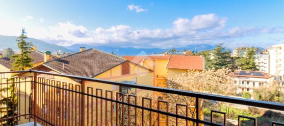 3 bedrooms Apartment in L'Aquila, Italy No. 30551 9