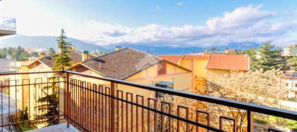 3 bedrooms Apartment in L'Aquila, Italy No. 30551 8