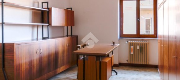 3 bedrooms Apartment in L'Aquila, Italy No. 30551 10