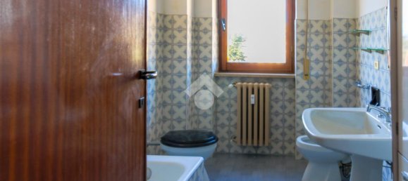 3 bedrooms Apartment in L'Aquila, Italy No. 30551 15