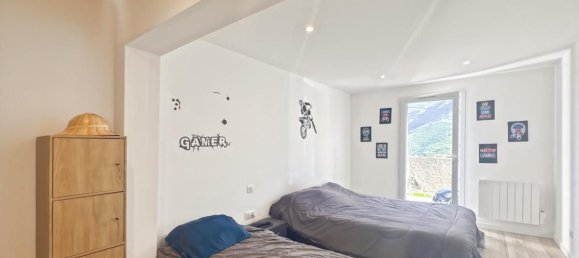 3 Schlafzimmer Stadthaus in Occhiatana, France, Nr. 211466 6