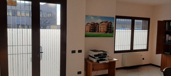 Lagerhaus in Reggio Emilia, Italy 530m², Nr. 226719 3