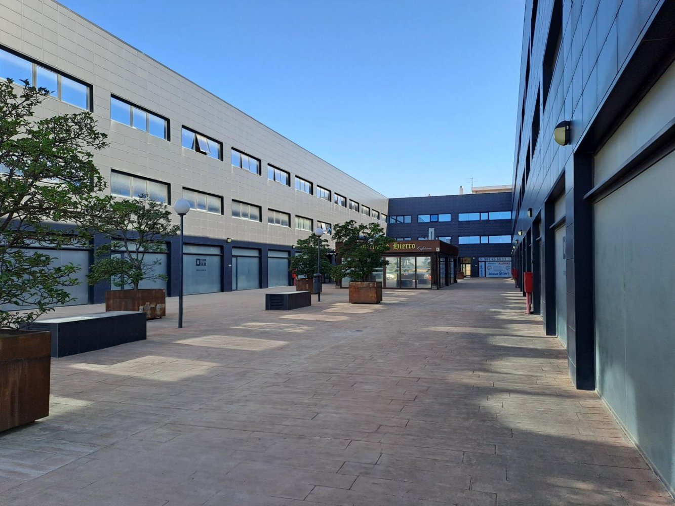 Büro in Beniparrell, Spain 81m², Nr. 138634