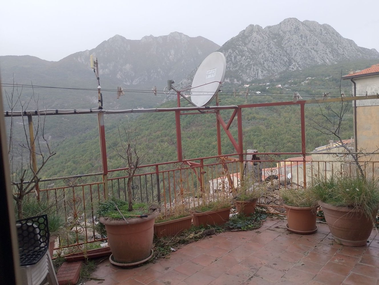 6-Zimmer Haus in Scapoli, Italy, Nr. 155770