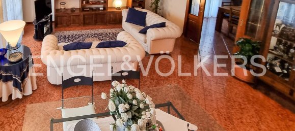 4 rooms Apartment in Jesolo, Italy No. 109175 6