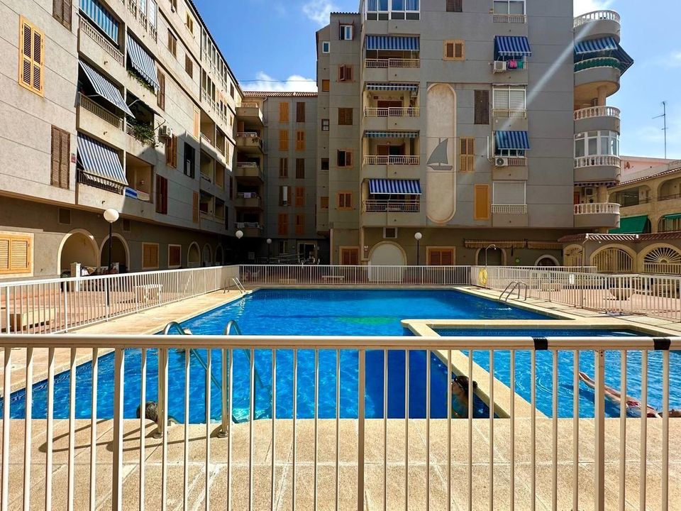 1 bedroom Apartment in Torrevieja, Spain No. 275796
