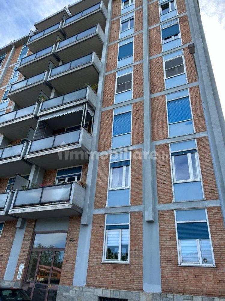 2 bedrooms Apartment in Moncalieri, Italy No. 141926