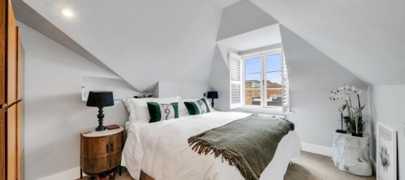 7 bedrooms Apartment in London, United Kingdom No. 13198 2