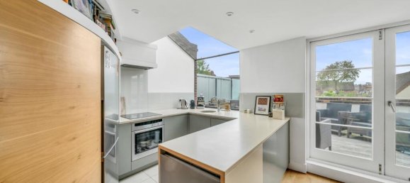 7 bedrooms Apartment in London, United Kingdom No. 13198 3