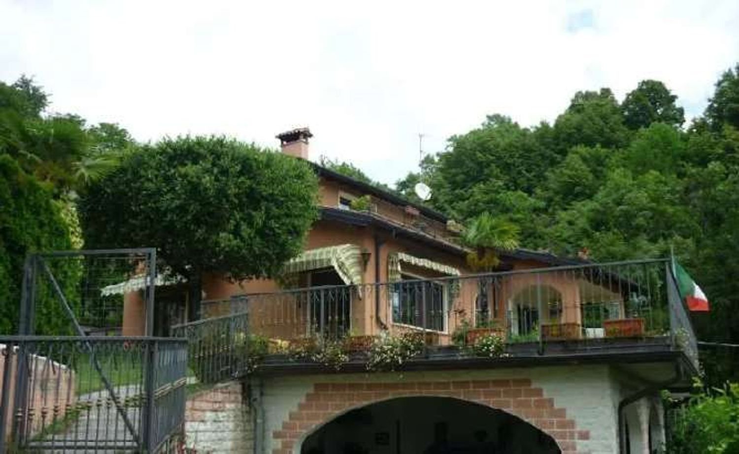 10-Zimmer Villa in Porlezza, Italy, Nr. 3896