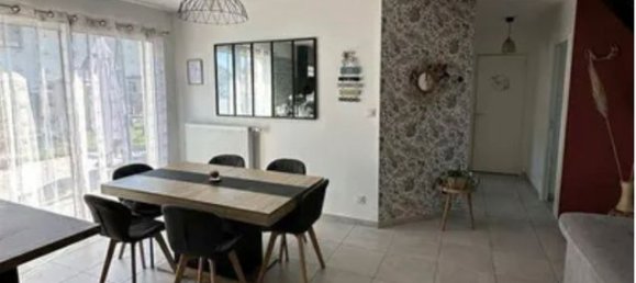 Дом с 4 спальнями в Жуэ-ле-Тур, Франция № 277635 3