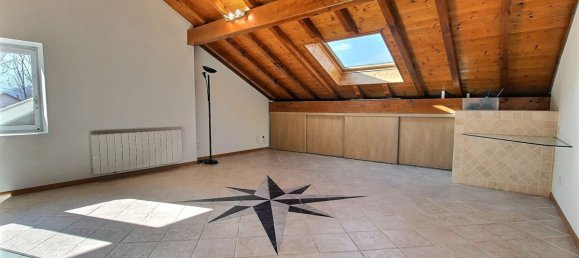 5 bedrooms House in Cluses, France No. 208300 11