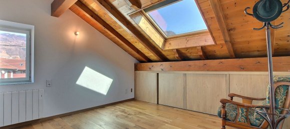 5 bedrooms House in Cluses, France No. 208300 13