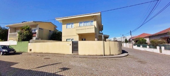 5 غرف نوم فيلا في Castelo da Maia, Portugal رقم 136313 24