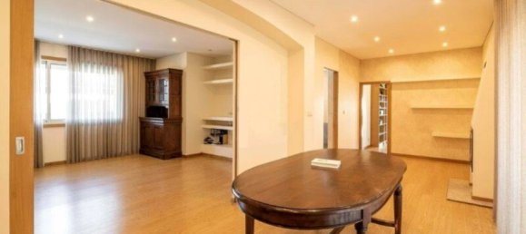 5 غرف نوم فيلا في Castelo da Maia, Portugal رقم 136313 4