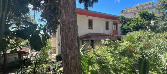 4 bedrooms Villa in Sanremo, Italy No. 159629 2