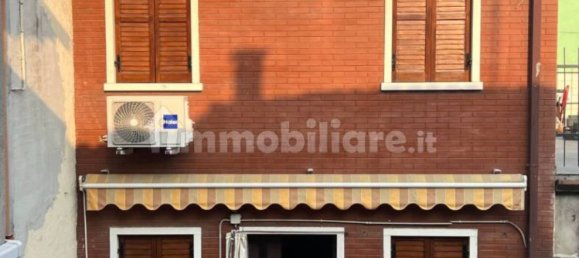 Casa T2 em San Giovanni Lupatoto, Italy N.º 360621 2