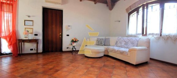 3 rooms Apartment in Cava Manara, Italy No. 259356 4