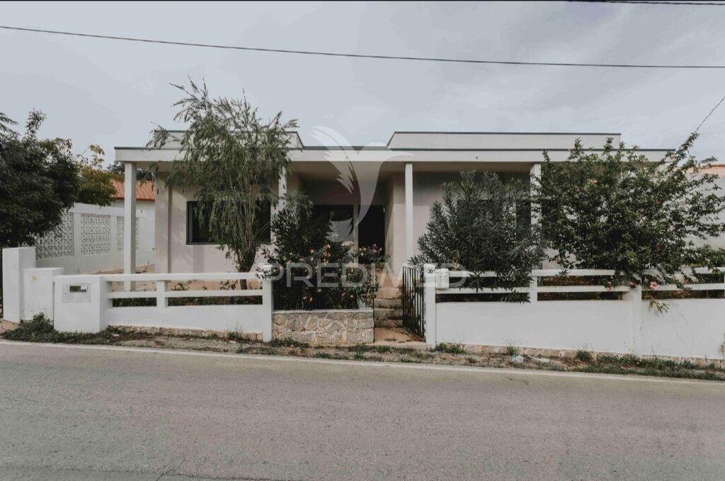 4 غرف نوم منزل في Loule, Portugal رقم 129148