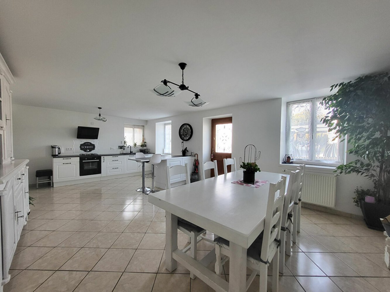 Дом с 4 спальнями в Сен-Дидье-сюр-Божё, Франция № 200215