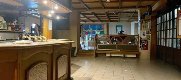 عقار تجاري في Stiring-Wendel, France 238متر مربع رقم 262967 3