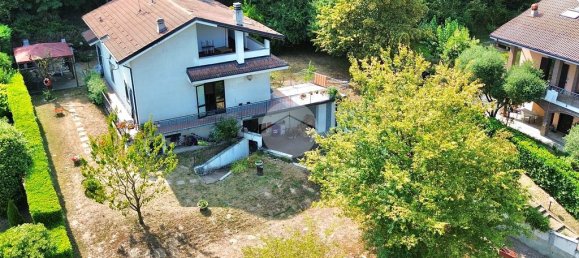4 bedrooms Villa in Avigliana, Italy No. 315713 2